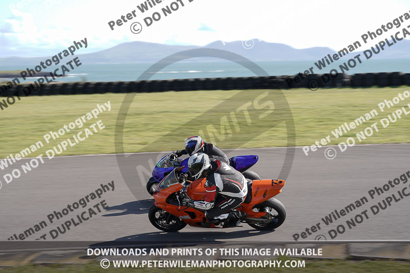 anglesey no limits trackday;anglesey photographs;anglesey trackday photographs;enduro digital images;event digital images;eventdigitalimages;no limits trackdays;peter wileman photography;racing digital images;trac mon;trackday digital images;trackday photos;ty croes